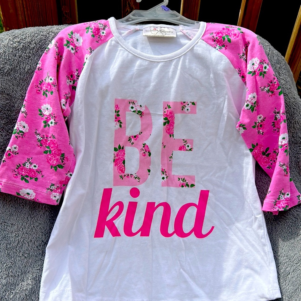 Girls shirt 6/6x and 10/12 new